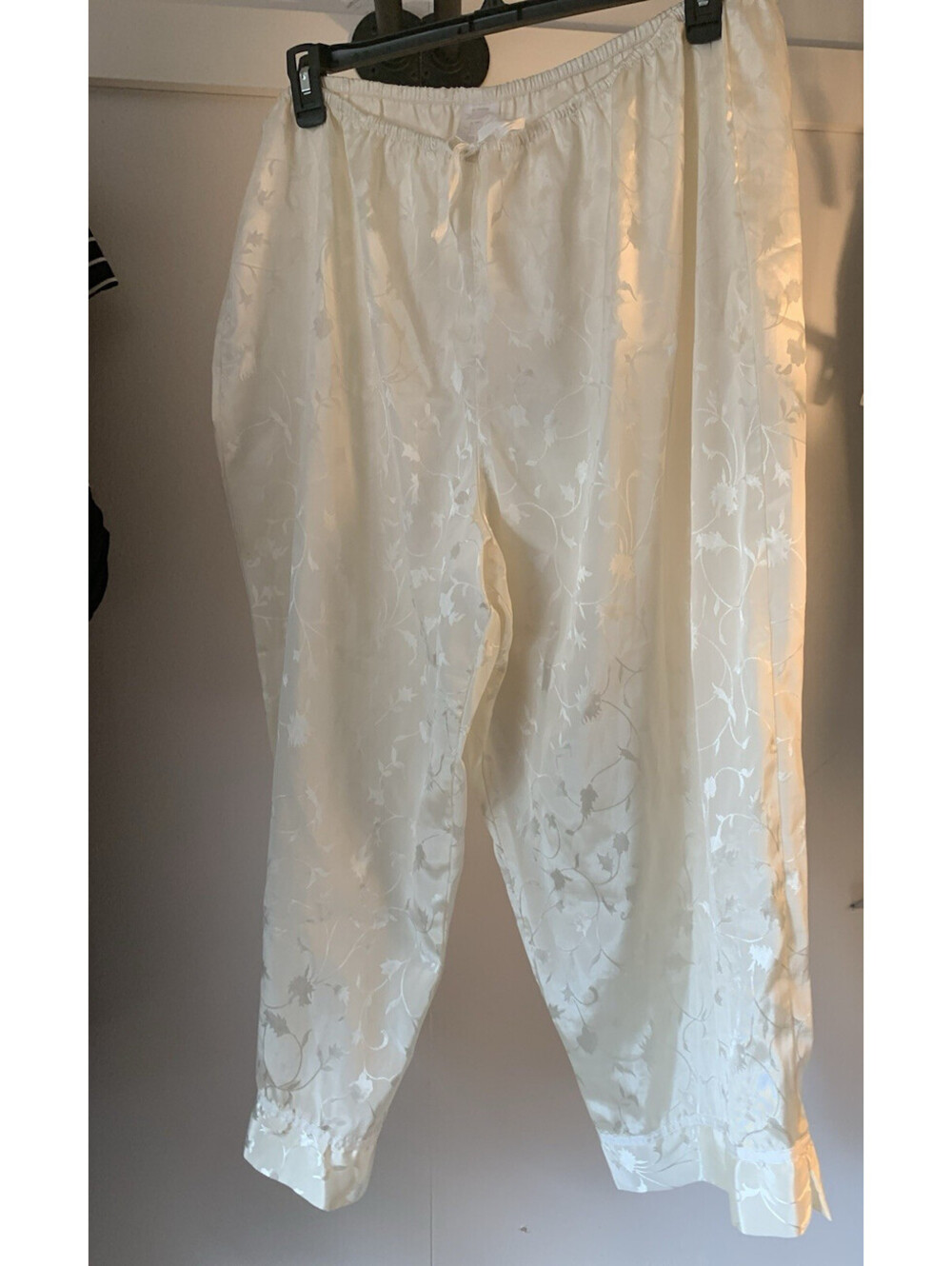 Secret Treasures Womens Pajama Sleep Set Top and Bottoms 2X Creme